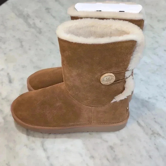 Koolaburra by UGG Nalie Short Boot Womens - Picture 2 of 9